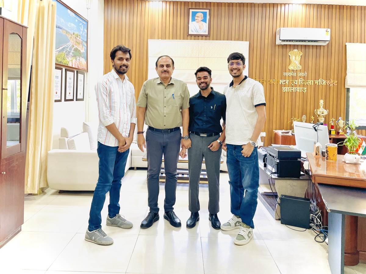 Saarthi team with Shri Ajay Singh Rathor, District Collector & District Magistrate, Jhalawar